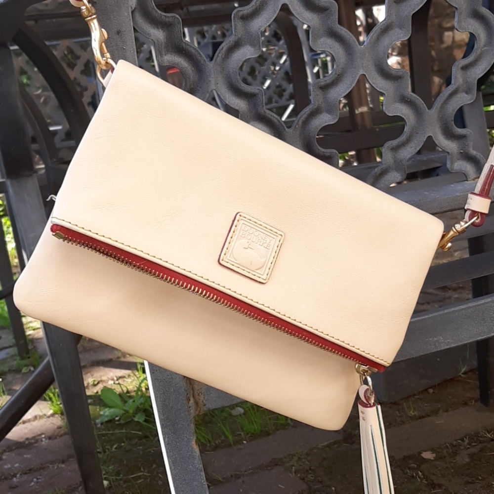 Dooney Bourne tan leather bag